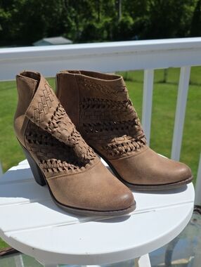 Fergalicious Wanderer Woven Cutout Ankle Booties in Taupe - SIZE 8